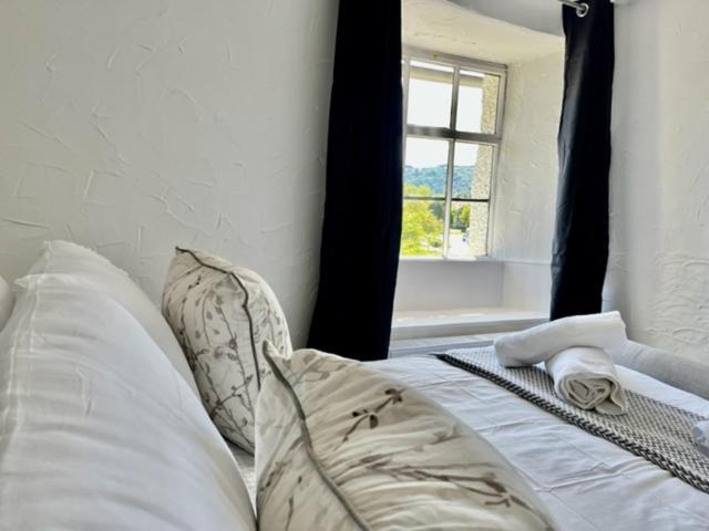 Quirky Cottage, Cosy Grade II Listed 2 Bed Apartment Troutbeck Bridge 温德米尔 外观 照片